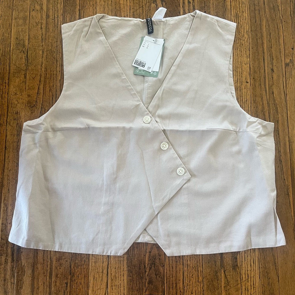 H&M Women’s Khaki Vest Top with Buttons NWT